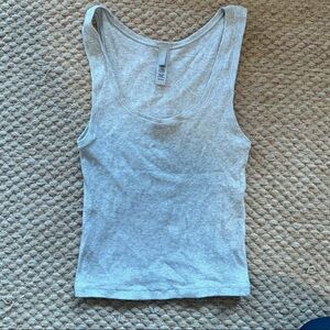 Skims tank top